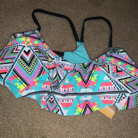 Swimsuits - Picture 2 of 11